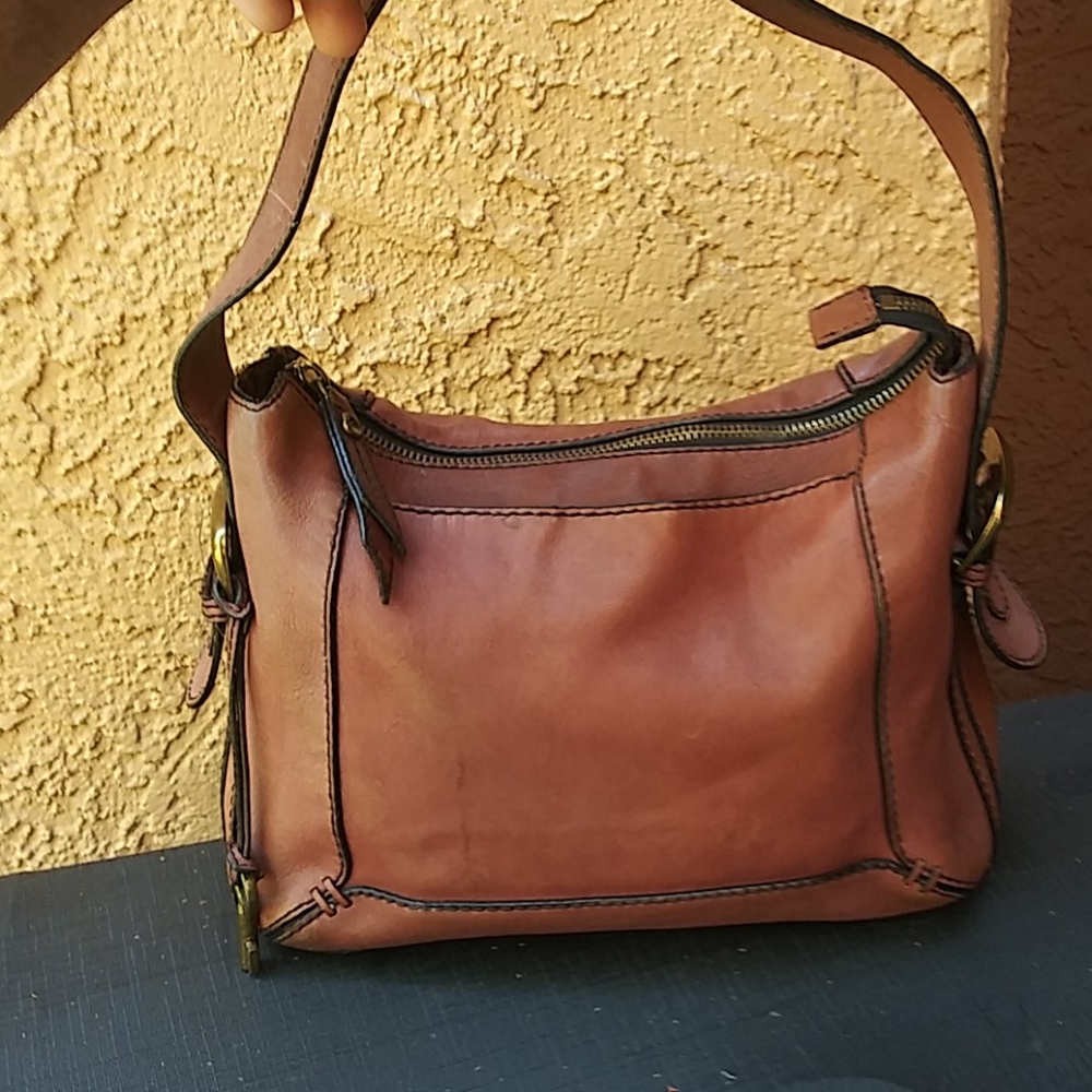 vintage leather fossil lg baggett great condition